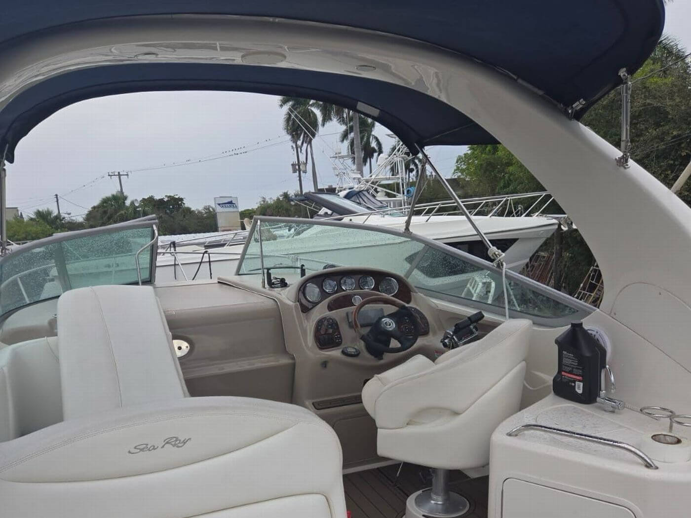330 Sea Ray