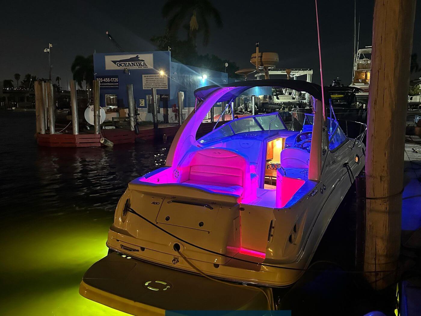 330 Sea Ray